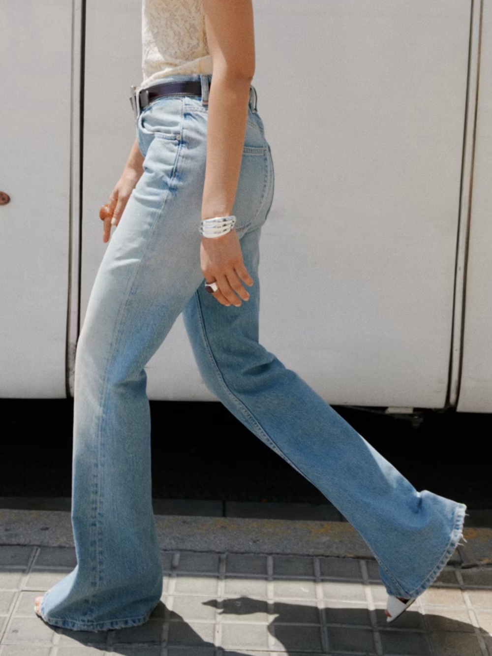 NWT Mango Mid-Rise Flared Jeans Medium Blue Size 0